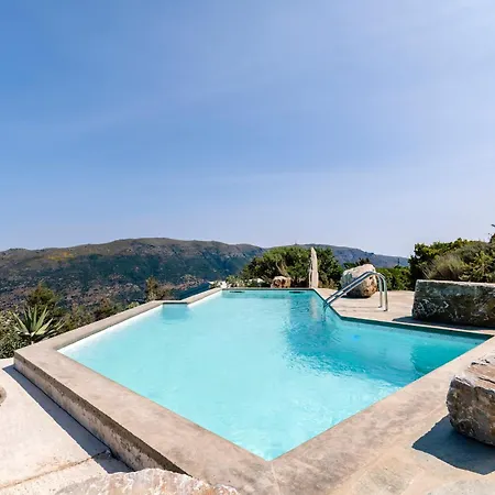Holiday home Ktima Petrina Volia- Maisonette Phos