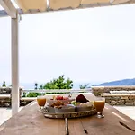 Ktima Petrina Volia- Maisonette Phos Strapouries